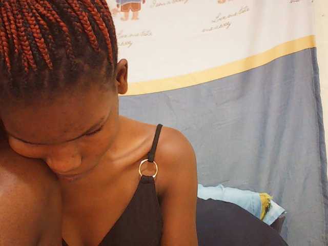 Beautyviny2 live cam on BongaCams