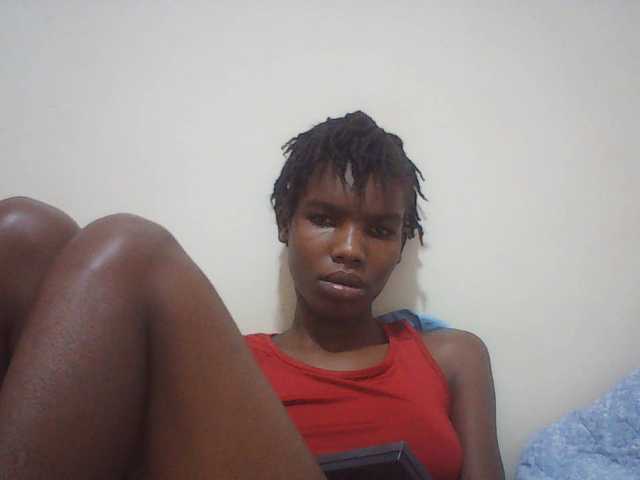Beautyviny2 live cam on BongaCams