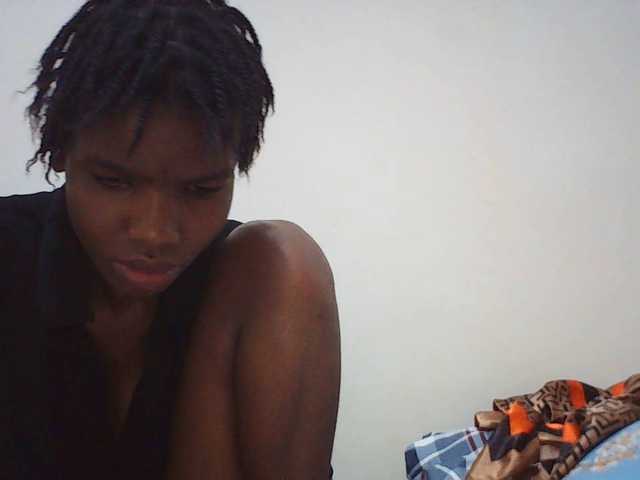 le modèle Beautyviny2 est en webcam porno dans un show sur le site bongacams, il possède les tags suivants: Ebony,Brunette,Hairy