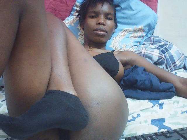 Beautyviny2 live cam on BongaCams