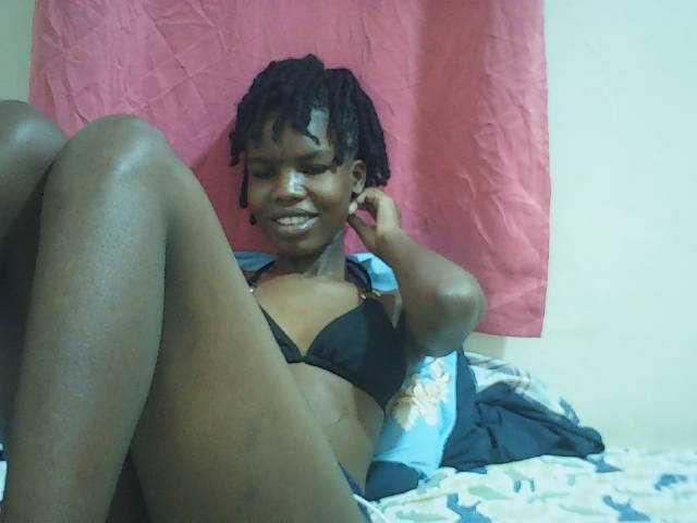 Beautyviny2 live cam on UnifiedCams