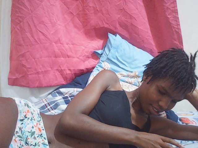 Beautyviny2 live cam on BongaCams