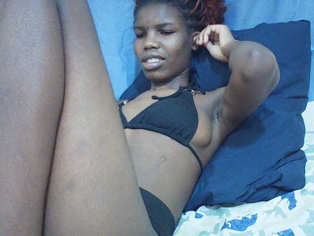 Beautyviny2 live cam on BongaCams