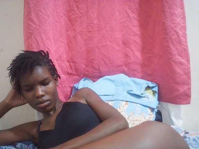 Beautyviny2 live cam on BongaCams