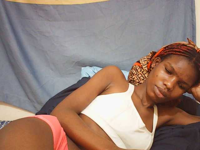Beautyviny2 live cam on BongaCams