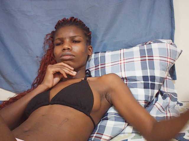 Beautyviny2 live cam on BongaCams