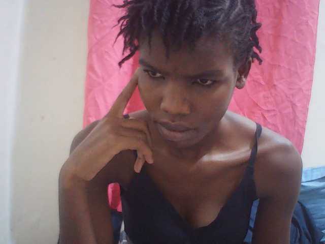 Beautyviny2 live cam on BongaCams