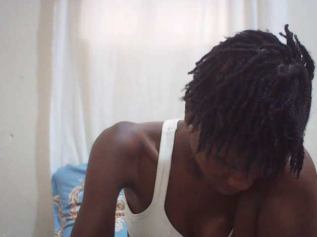 Beautyviny2 live cam on BongaCams
