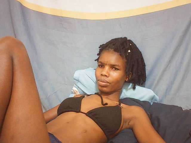 Beautyviny2 live cam on BongaCams