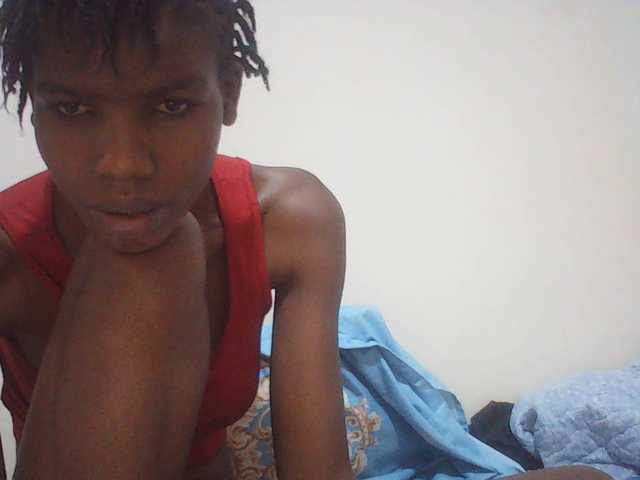 Beautyviny2 live cam on BongaCams