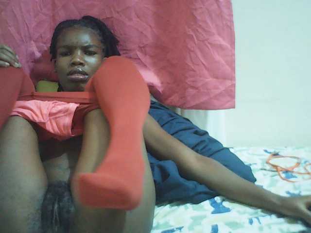 Beautyviny2 live cam on BongaCams