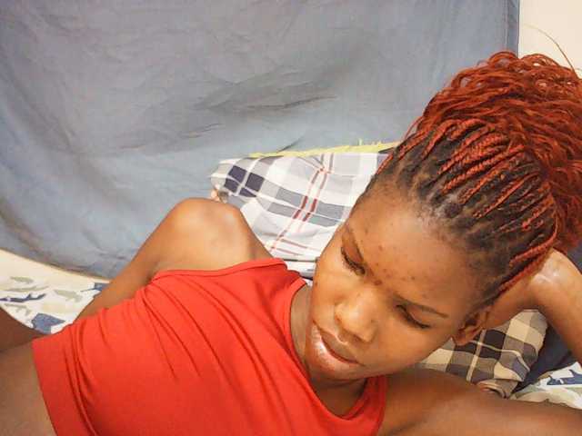 Beautyviny2 live cam on BongaCams