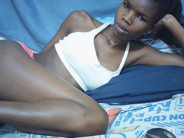 Beautyviny2 live cam on BongaCams
