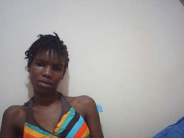 Beautyviny2 live cam on BongaCams