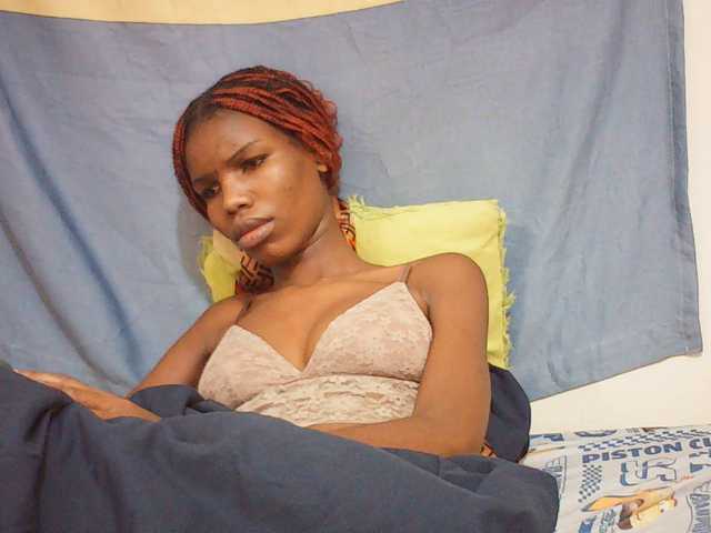 Beautyviny2 live cam on BongaCams
