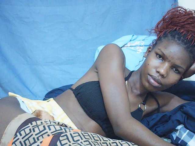 Beautyviny2 live cam on BongaCams