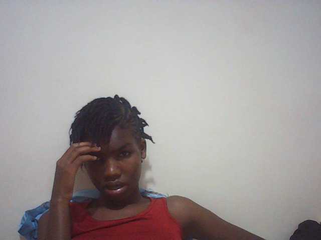 Beautyviny2 live cam on BongaCams