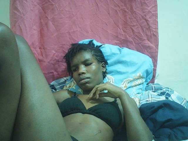 Beautyviny2 live cam on BongaCams