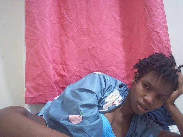 Beautyviny2 live cam on BongaCams