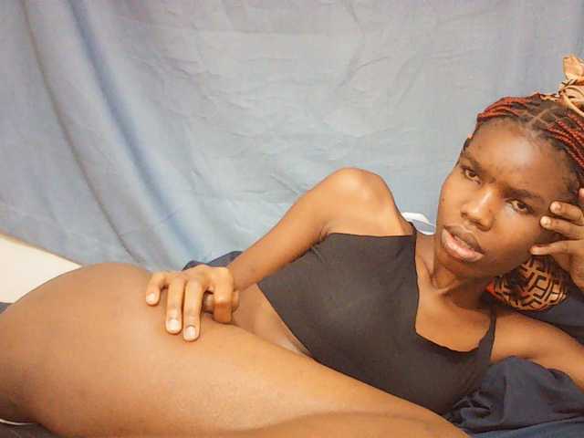 Beautyviny2 live cam on BongaCams
