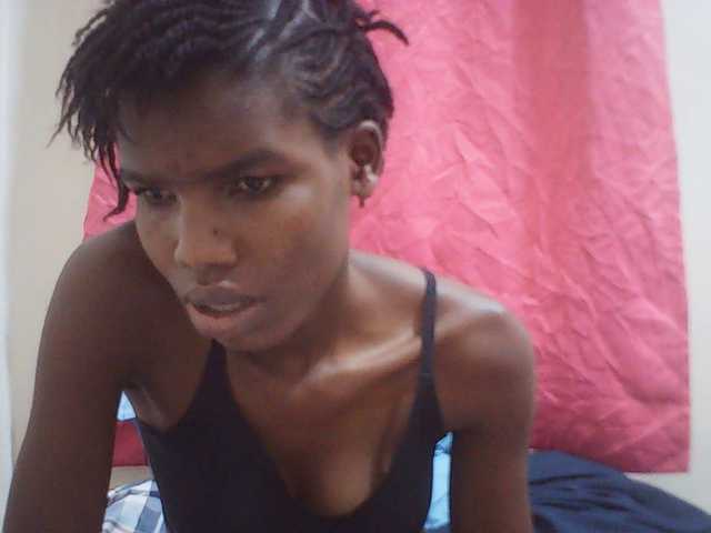 Beautyviny2 live cam on BongaCams