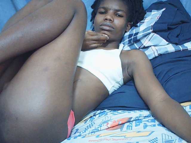 Beautyviny2 live cam on BongaCams