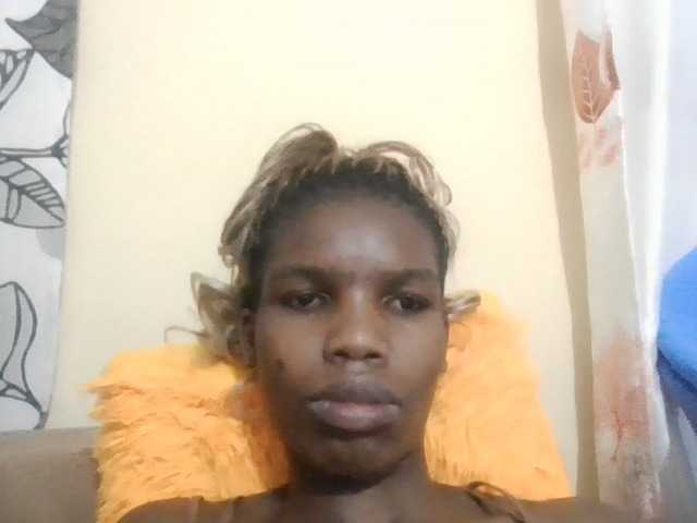 Beautyviny2 live cam on BongaCams