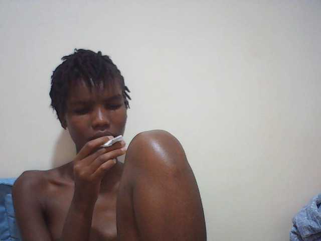 Beautyviny2 live cam on BongaCams