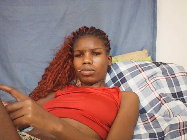 Beautyviny2 live cam on BongaCams
