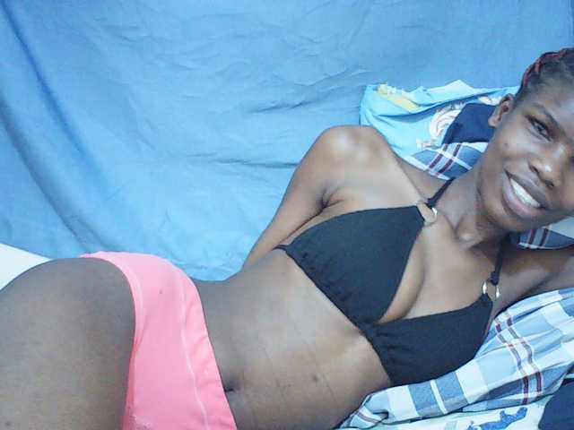Beautyviny2 live cam on BongaCams