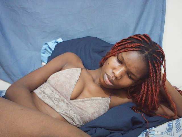 Beautyviny2 live cam on BongaCams