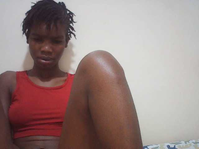 Beautyviny2 live cam on BongaCams