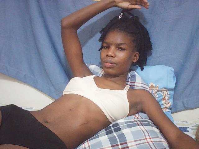Beautyviny2 live webcam show