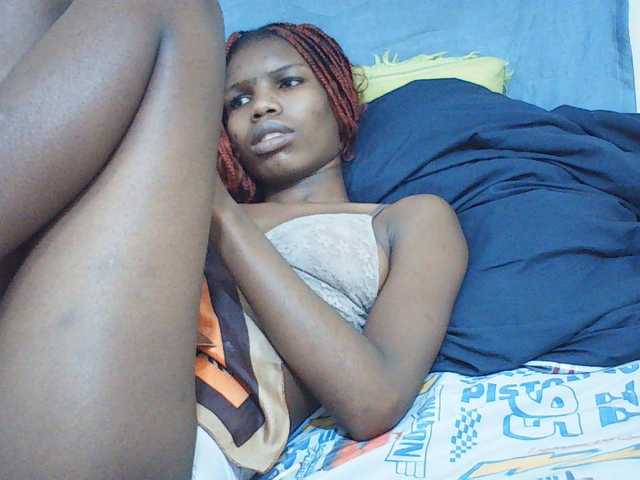 Beautyviny2 live cam on BongaCams