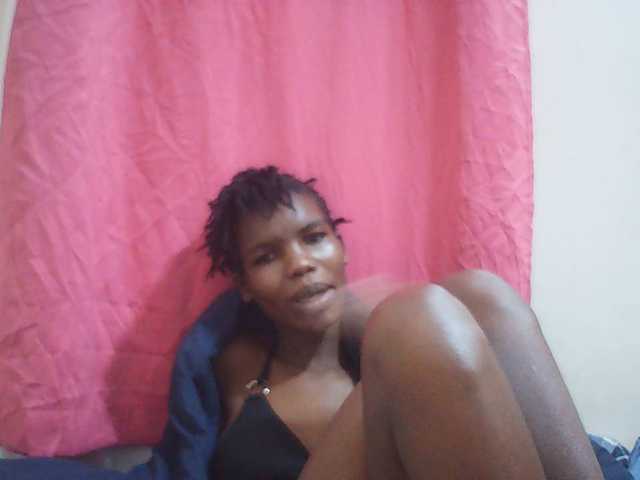 Beautyviny2 live cam on BongaCams