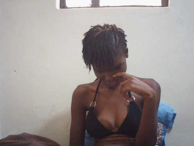 Beautyviny2 live cam on BongaCams