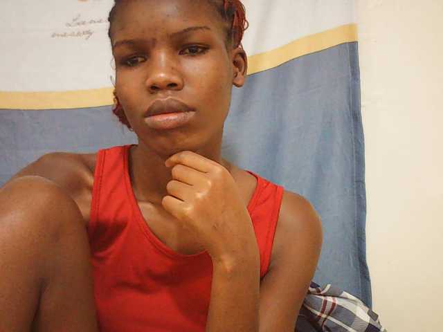 Beautyviny2 live cam on BongaCams