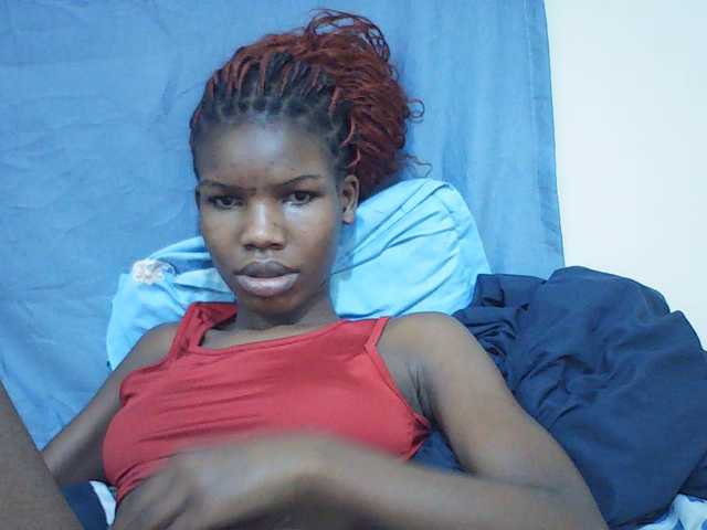 Beautyviny2 live cam on BongaCams