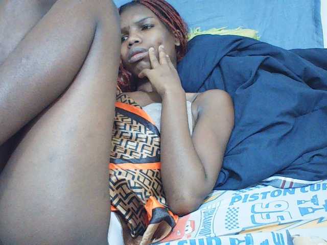Beautyviny2 live cam on BongaCams