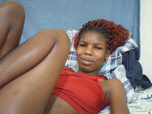 Beautyviny2 live cam on BongaCams