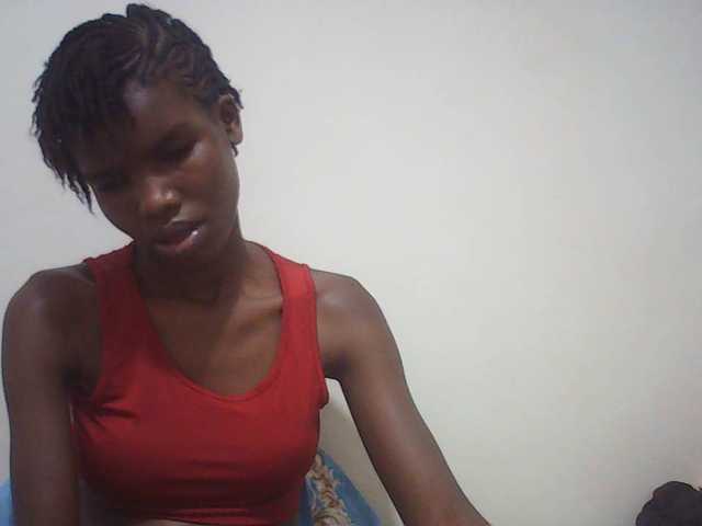 Beautyviny2 live cam on BongaCams