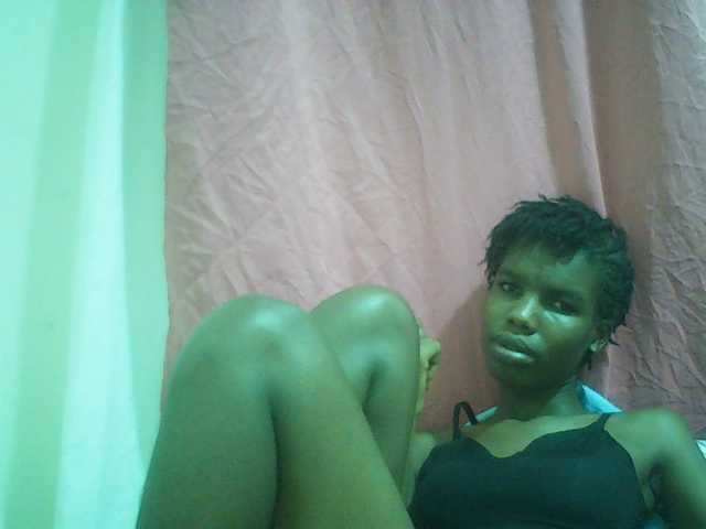 Beautyviny2 live cam on BongaCams