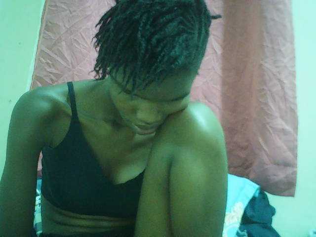 Beautyviny2 live cam on BongaCams