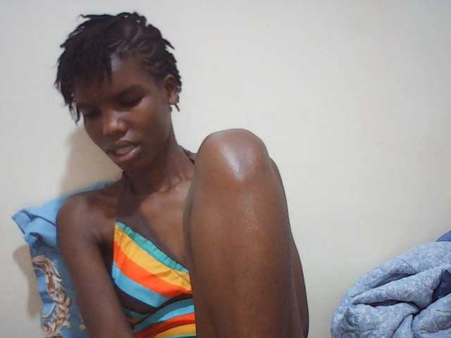 Beautyviny2 live cam on BongaCams