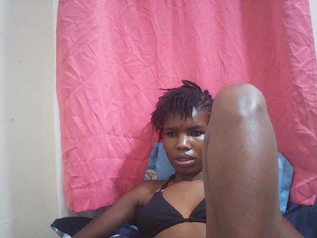Beautyviny2 live cam on BongaCams