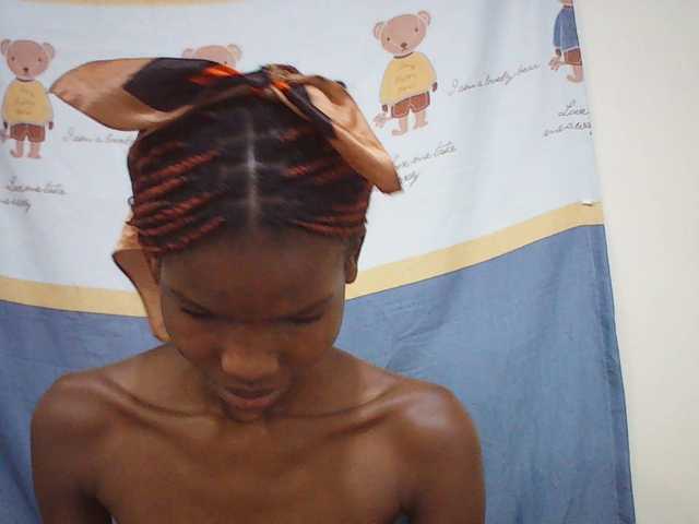 Beautyviny2 live cam on BongaCams
