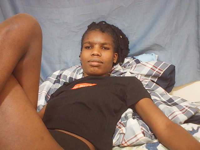Beautyviny2 live cam on BongaCams