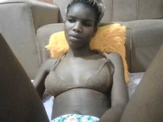 Beautyviny2 live cam preview