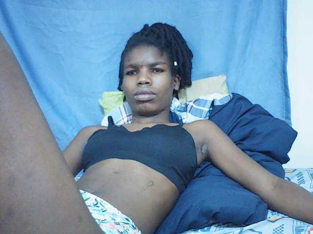 Beautyviny2 live cam on BongaCams