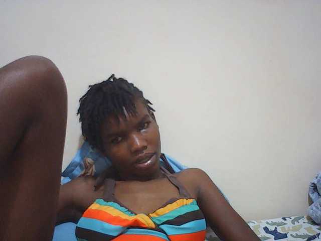 Beautyviny2 live cam on BongaCams